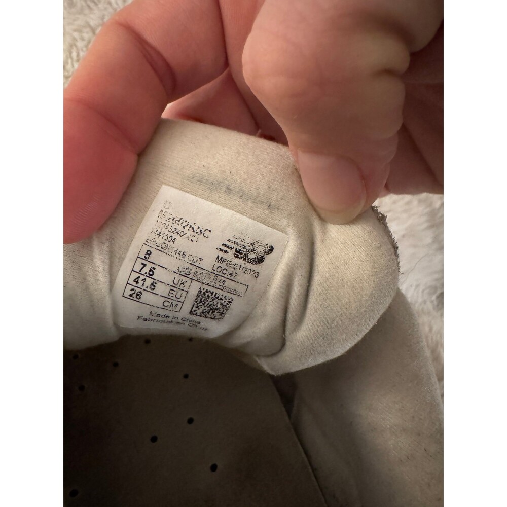 New Balance - Picture 6 of 7